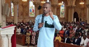 Apostle Reuben Habaasa Declares Global Revival “Wind of Change” Starting from Ntungamo Apostle Reuben Habaasa Revival “Wind of Change” Ntungamo