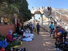 Vendors Defy KCCA Directive of Evicting Kampala Streets, Pour Out their Merchandise to Work