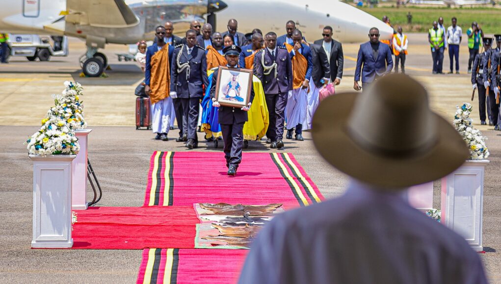 King Oyo Casket King Oyo Casket heading to Fort Portal