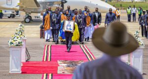 King Oyo’s Body Headed to Fort Portal After Arrival at Entebbe King Oyo Casket heading to Fort Portal